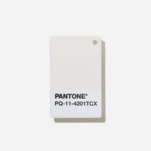 PLASTIC CHIP COR DO ANO 2026, 11-4201 CLOUD DANCER